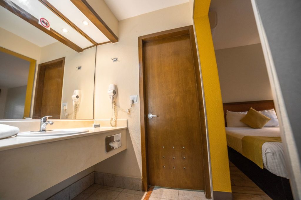 Hospedaje Hotel Colonial Mexicali