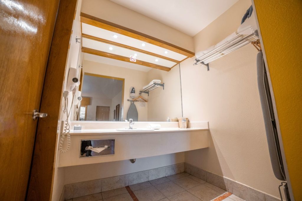 Hospedaje Hotel Colonial Mexicali